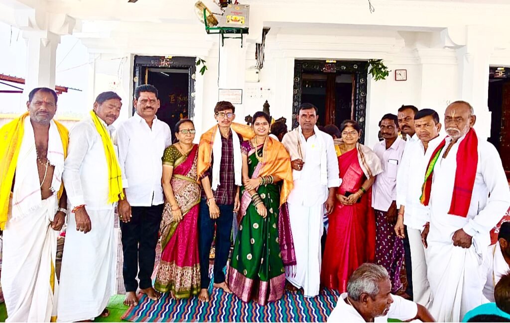 అన్నదానం చేసిన కాంగ్రెస్ నేత అల్చెట్టి నాగన్న..